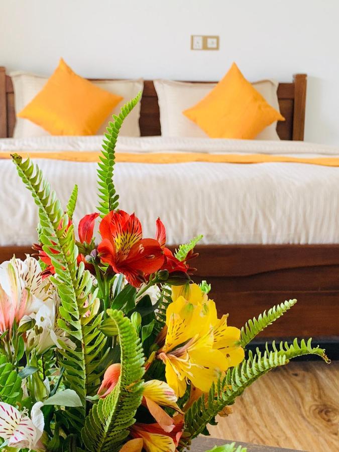 Andora Nuwara Eliya Hotel ภายนอก รูปภาพ